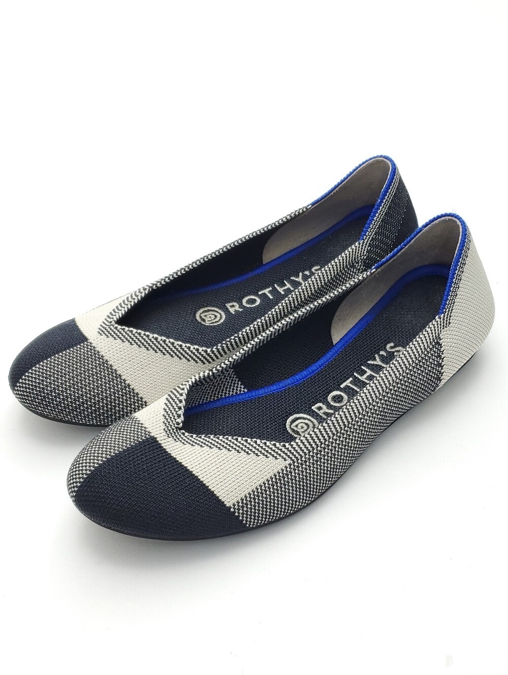 ROTHY’S The Flat Round Toe Captoe Black/White Buffalo Plaid Shoe Travel Size 6.5